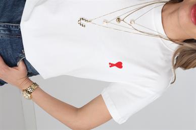 Bisiklet Yaka As Nakışlı Beyaz Tshirt