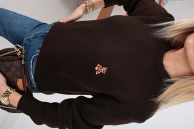 Bisiklet Yaka Ayıcık Nakışlı Kahve Kazak