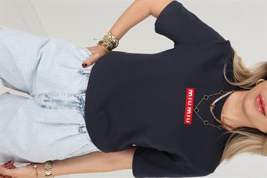 Bisiklet Yaka Dolgu Nakışlı Lacivert Tshirt