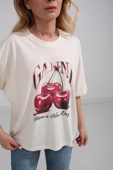 Bisiklet Yaka Kiraz Baskılı  Oversize Tshirt