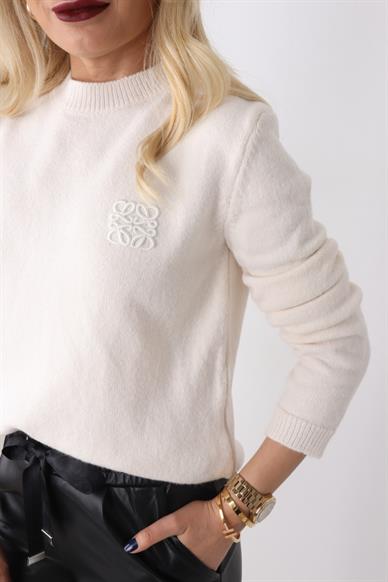 Bisiklet Yaka Nakışlı Ekru Kazak