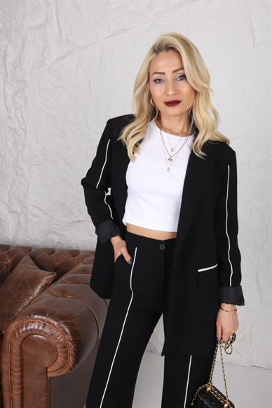 Biyeli Siyah Blazer Takım