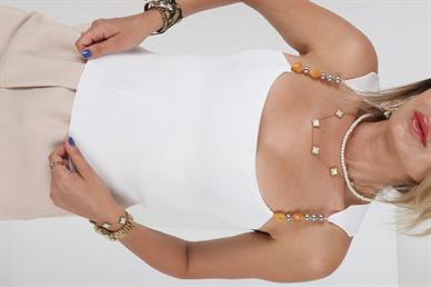 Boncuk Askılı Beyaz Triko Bluz