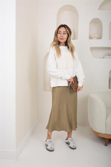 Büyük Nakışlı Taş Baskılı Ekru Sweatshirt