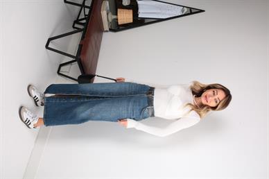 Büzgü Detay Ekru Bluz