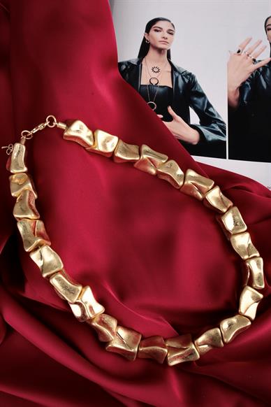 Çakıl Taş Model Gold Kolye
