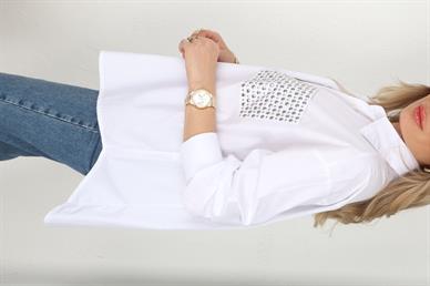 Cep Detaylı Beyaz Gömlek