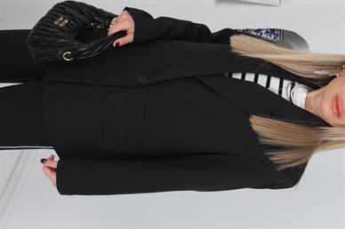 Çift Cepli Çapraz Tek Düğme Siyah Ceket