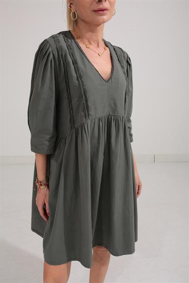 Dantel Detay V Yaka Haki Katlı Elbise