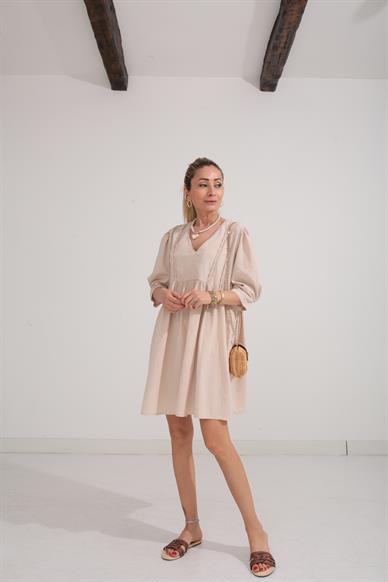 Dantel Detay V Yaka Taş Katlı Elbise