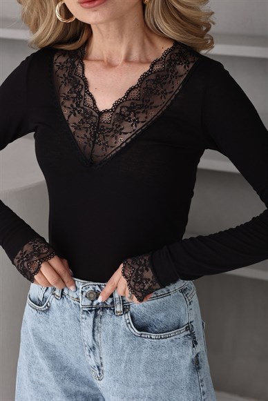 Dantel V Yaka Siyah Transparan Bluz