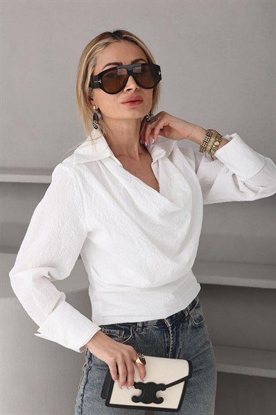 Degaje Yaka Çizgili Ekru Gömlek