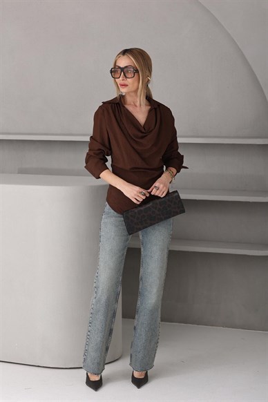 Degaje Yaka Çizgili Kahve Gömlek