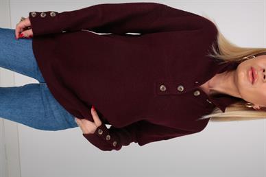 Dik Yaka Düğme Detay Bordo Kazak