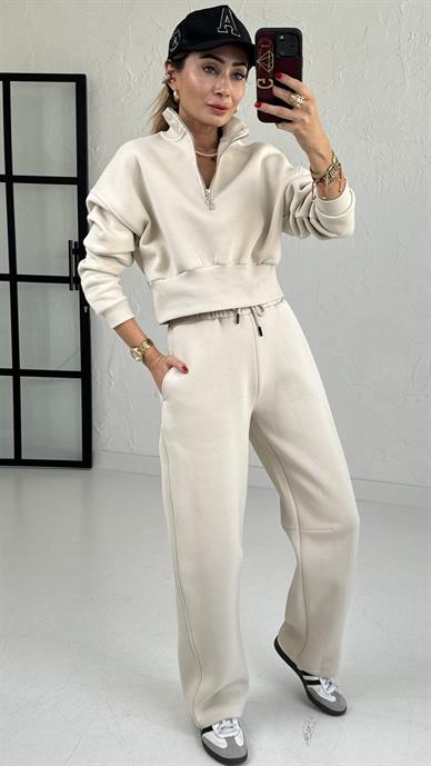 Dik Yaka Yarım Fermuar Taş Eşofman Takımı