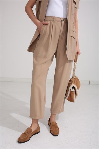 Dik Yaka Yelekli Tensel Kumaş Camel Takım