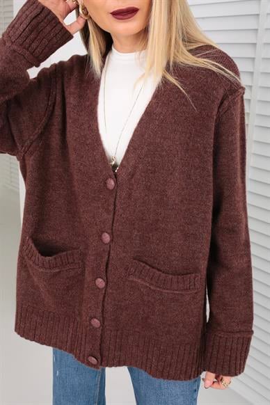 Düğme Detay Cepli Kahve Hırka