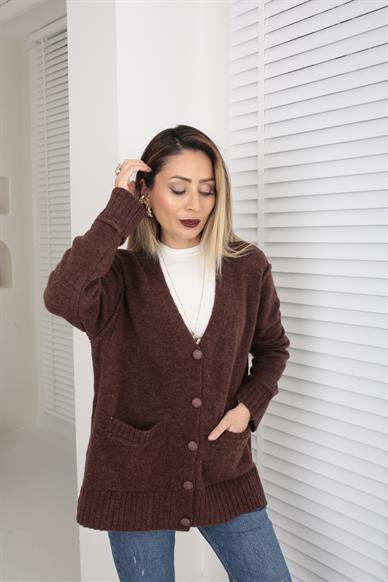 Düğme Detay Cepli Kahve Hırka