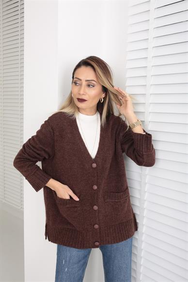 Düğme Detay Cepli Kahve Hırka