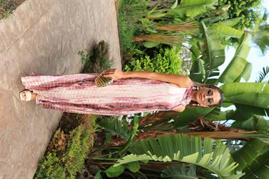 Düğme Detay Kraşlı Pembe Saten Elbise