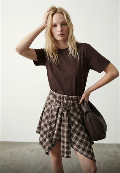 Ekoseli Asimetrik Mini Etek