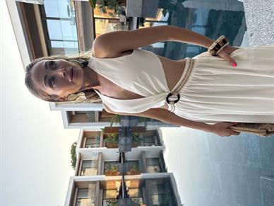 Ekru Eteği Fırfırlı Dekolteli Elbise