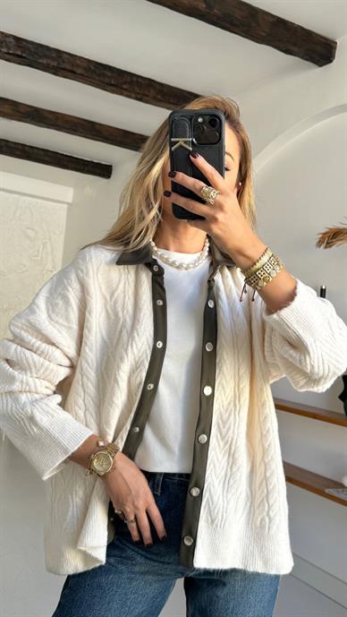 Garnili Çıtçıt Detay Ekru Hırka