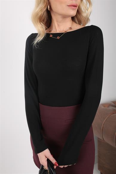 Geniş Yaka Yanı Büzgülü Siyah İnce Bluz