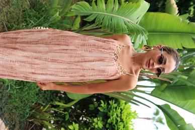 Gold Aksesuarlı Pudra Kraşlı Şifon Elbise