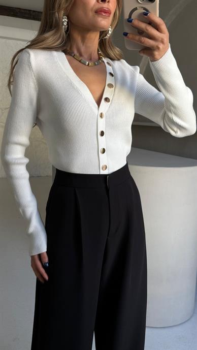 Gold Detay V Yaka Çıtçıtlı Hırka