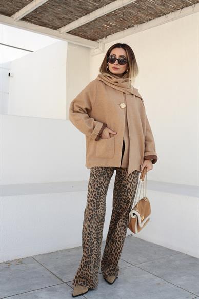 Gold Düğmeli Şallı Camel Kaşe Ceket