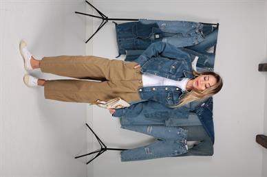 Gold Düğmeli Vatkalı Denim Ceket