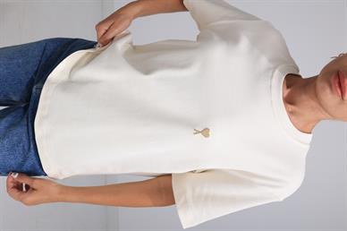 Gold Metal Kalp Zımbalı Krem Basic Tshirt