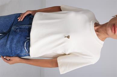 Gold Metal Kalp Zımbalı Krem Basic Tshirt