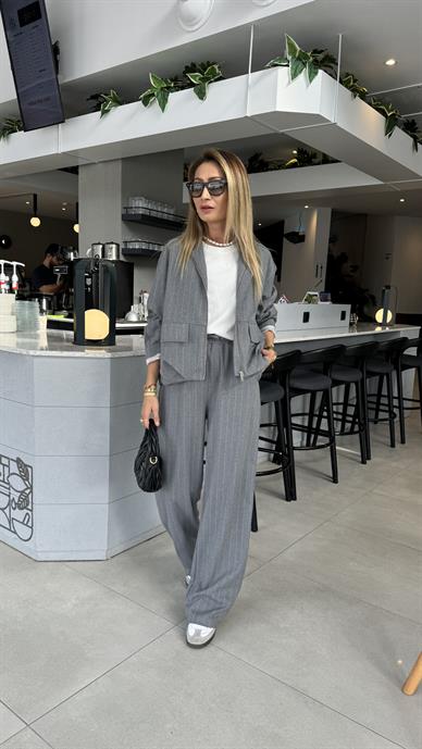 Gri Çizgili Bomber Ceketli Takım