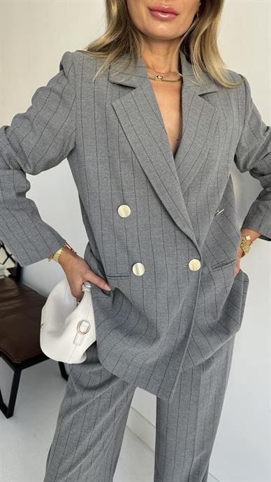 Gri Çizgili Gold Düğmeli Blazer Takım
