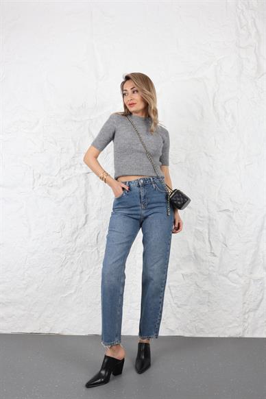 High Rise Relaxed Fit Jean
