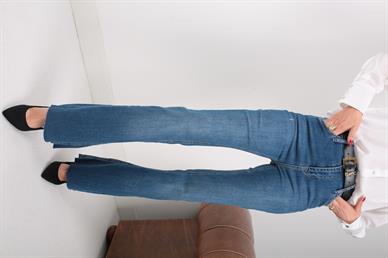 Hıgh Rise Tırnaklı Flare Jean(1825-4)
