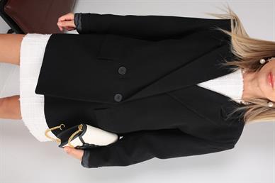 İki Düğmeli Siyah Keten Blazer Ceket