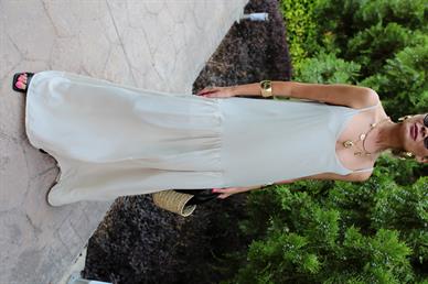 İp Askılı Naturel Katlı Elbise