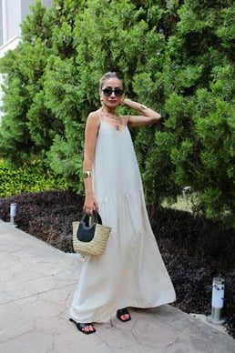 İp Askılı Naturel Katlı Elbise