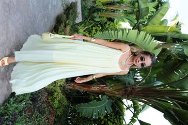 İp Askılı Sarı Keten Uzun Elbise