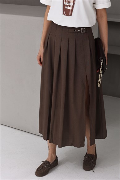 Kahve Pileli Derin Yırtmaçlı Etek