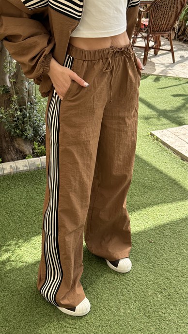 Kahve Şeritli Paraşüt Kumaş Takım