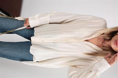 Kendinden Çizgi Desenli Bej Gömlek