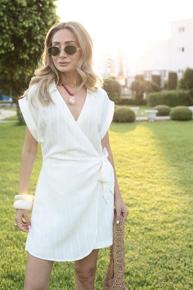 Kendinden Desenli Kruvaze Ekru Tulum