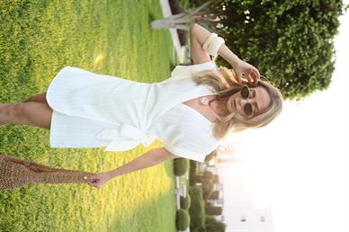 Kendinden Desenli Kruvaze Ekru Tulum