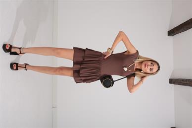 Kolsuz Vatkalı Kahve Katlı Model Elbise