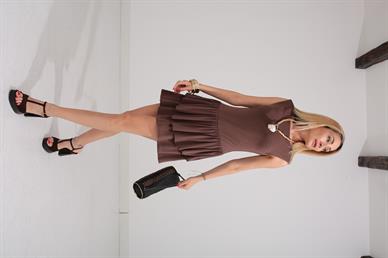 Kolsuz Vatkalı Kahve Katlı Model Elbise