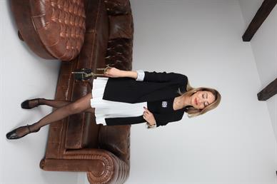 Kolu Katlı Çizgili Astarlı Siyah Keten Blazer Ceket